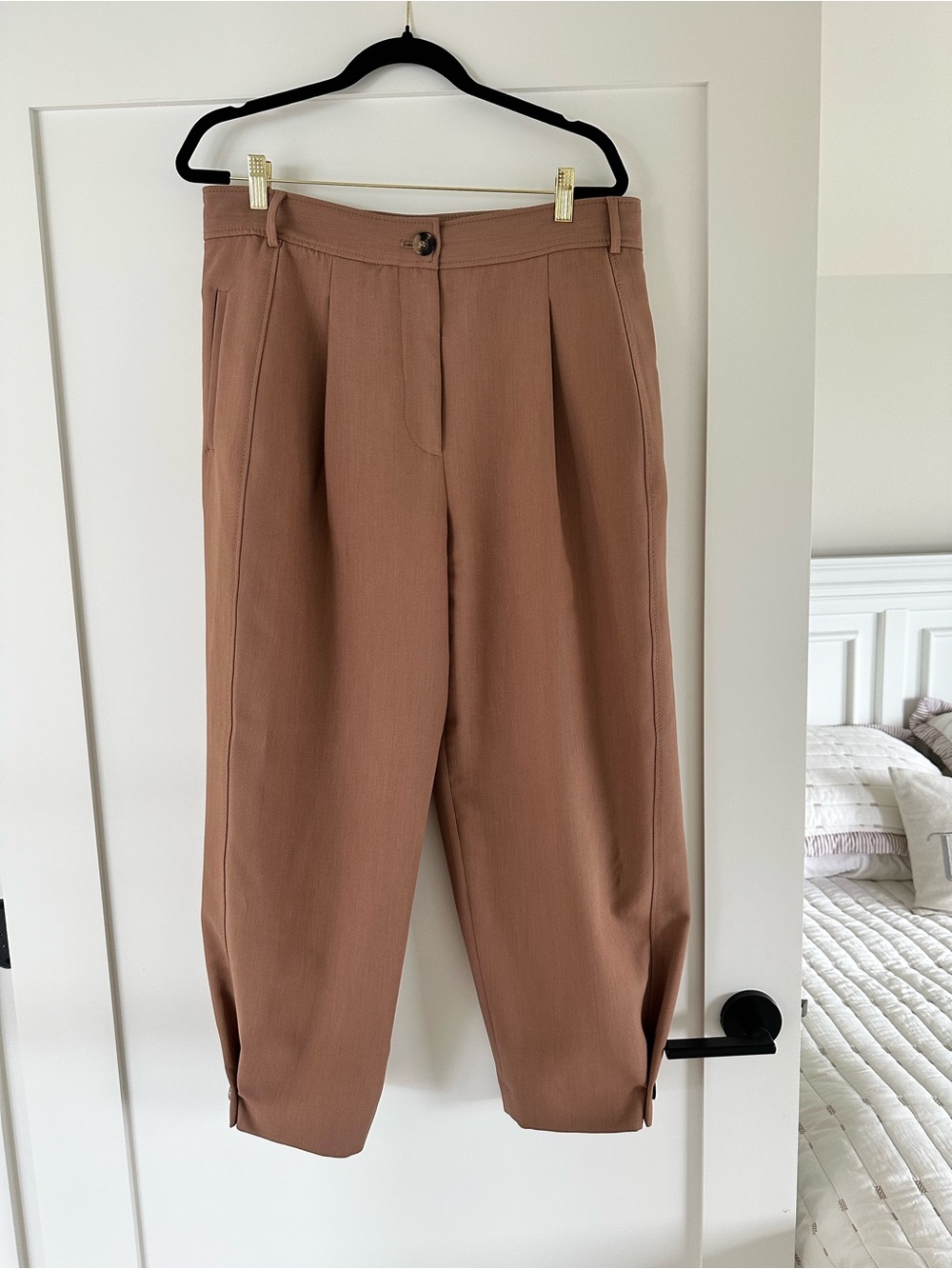Zara Brown barrel Pleated Crop Dress Pants